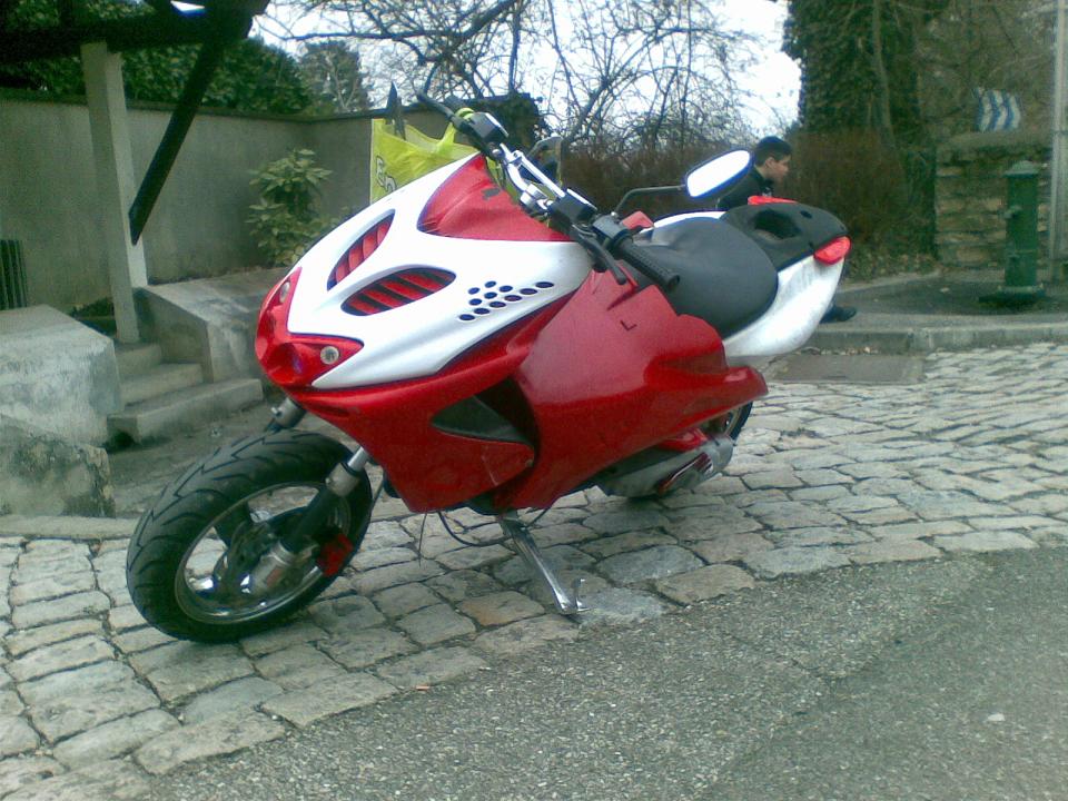 Photo000.jpg